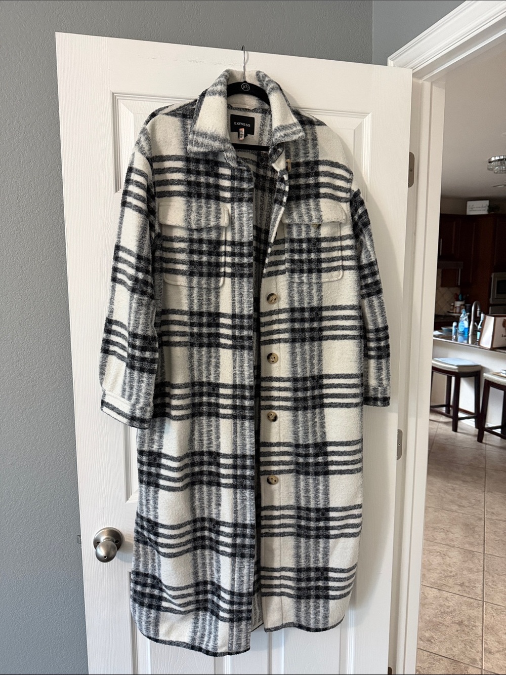 Express Black & White Plaid Midweight Shacket Coat